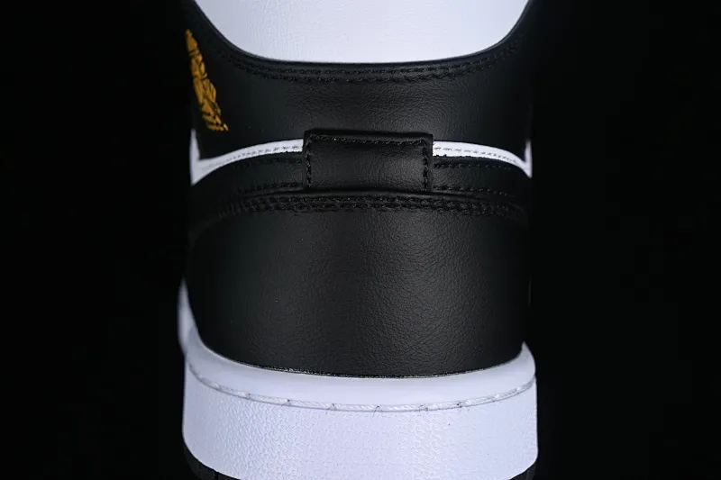 All categories Air Jordan Jordan series basketball shoes Air Jordan 1 Mid Air Jordan 1 Mid AJ1 Joe 1 white black yellow Chinese culture and leisure sneakers DQ8426-701